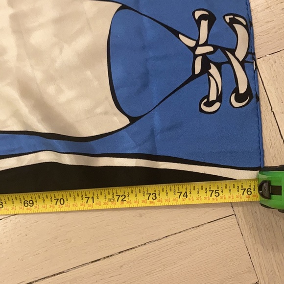 Agnes b. Silk Scarf - Picture 4 of 8